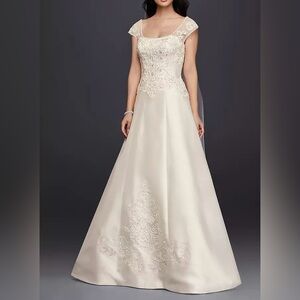 David’s Jewel collection satin cap sleeve wedding dress sz 12